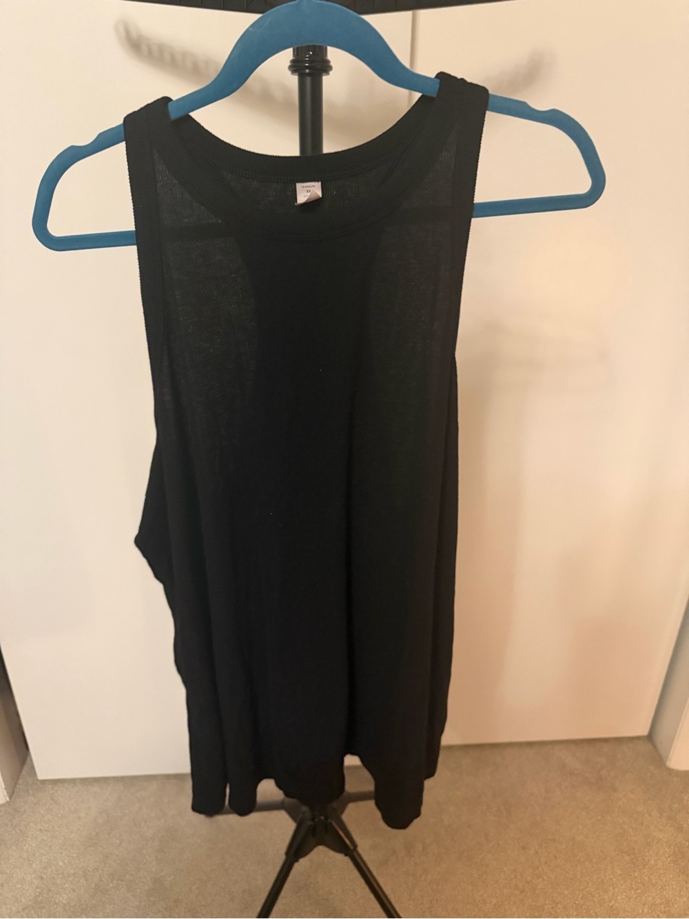 Old Navy Black Ribbed Muscle Tank - Crewneck